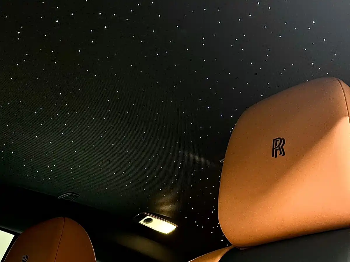 Фото 10 - Rolls-Royce Wraith