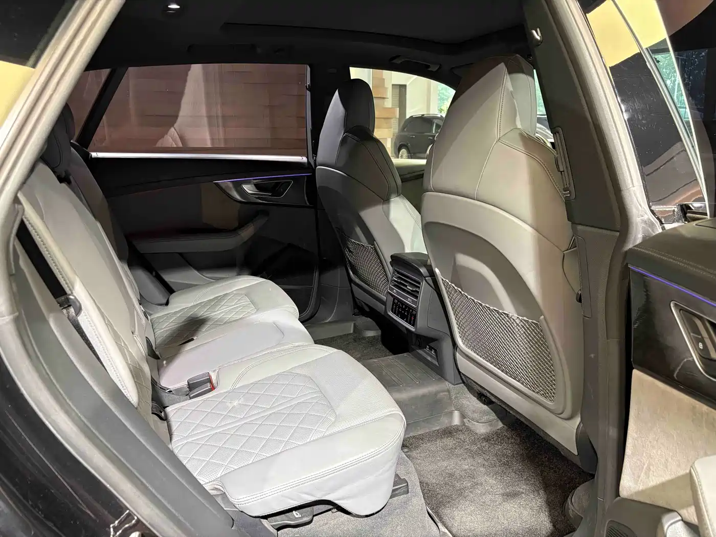 Audi Q8 2021 Model 55 TFSI Exclusive Dynamic фото 23