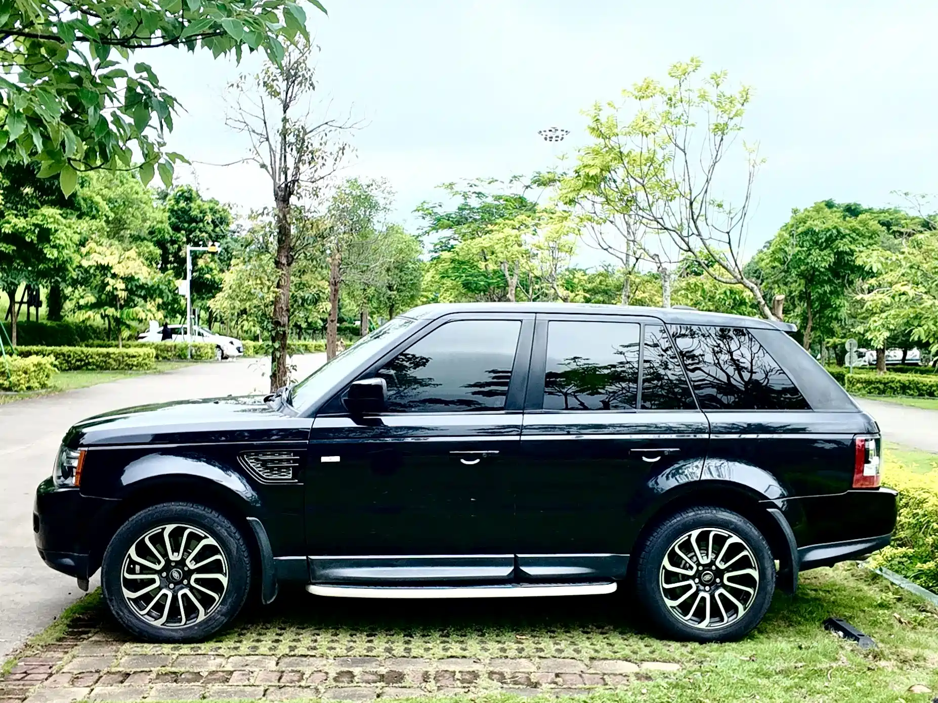 صورة 22 - Land Rover Range Rover Sport