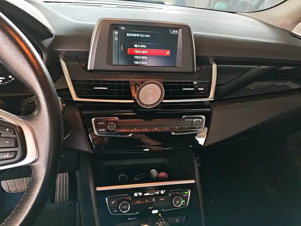 BMW 2 Series Touring 2019 2018 218i Luxury Line