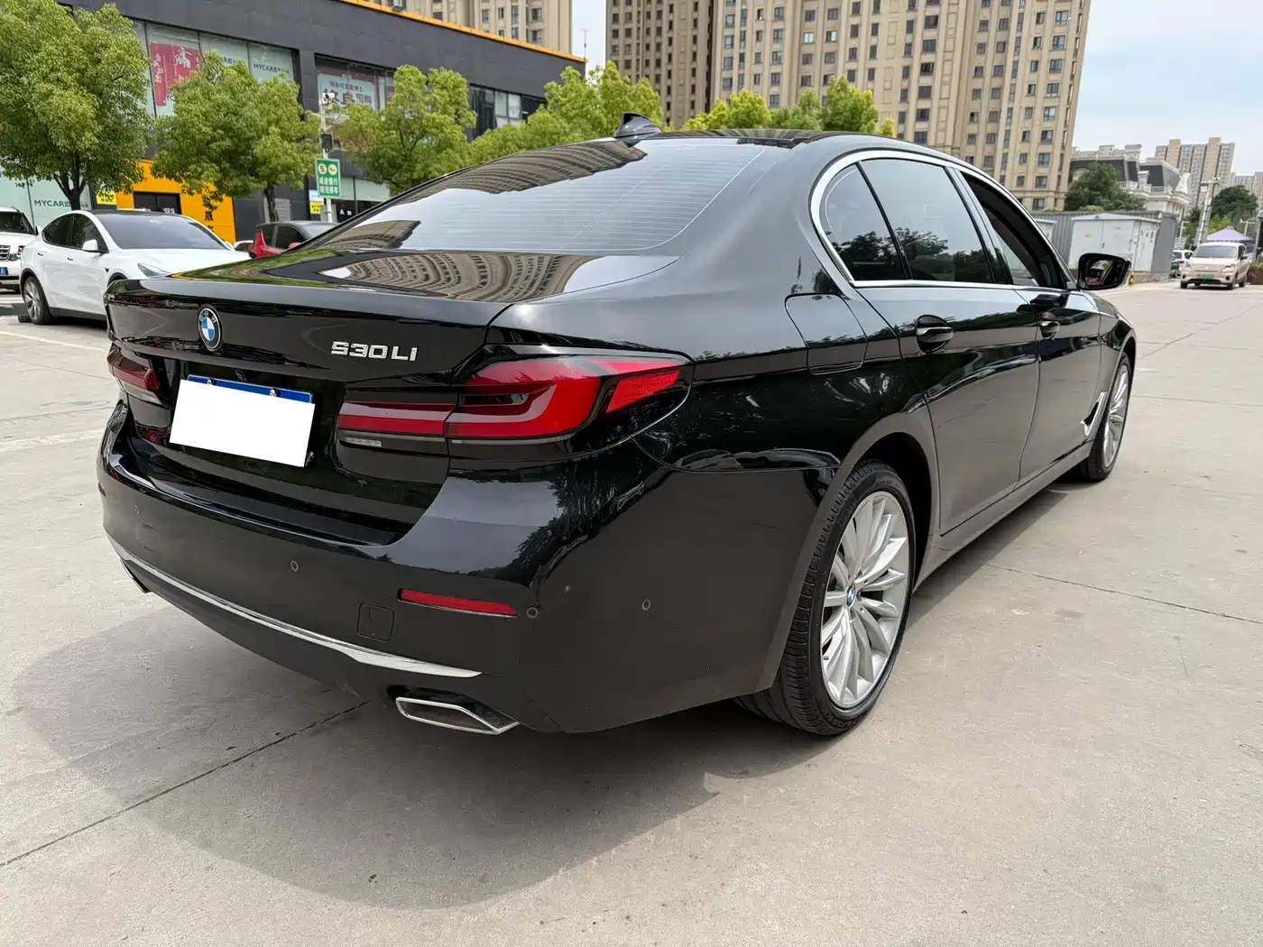 Фото 3 - BMW 5 Series