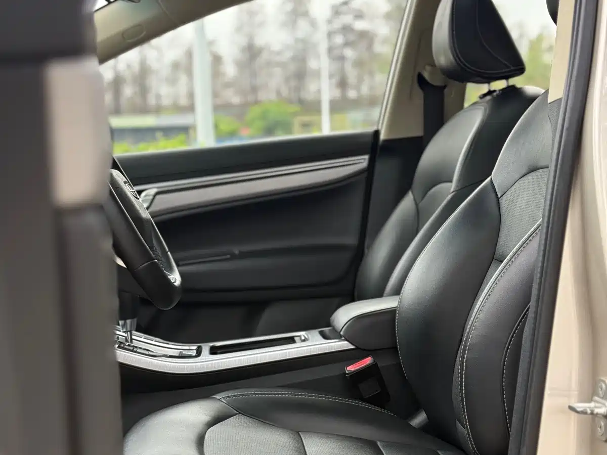 GEELY AUTOMOBILE EMGRAND GS