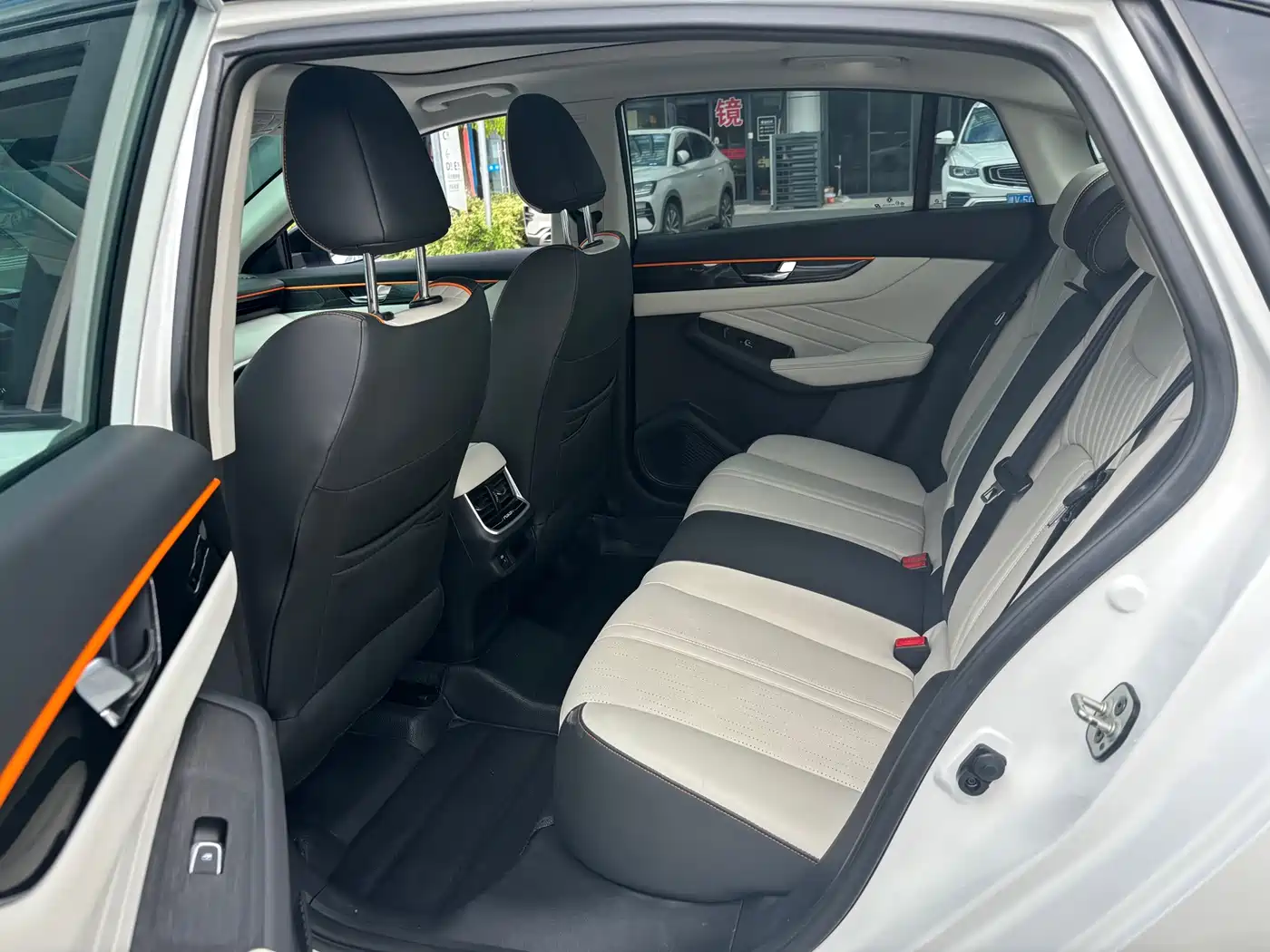 DONGFENG YI HYUN MAX