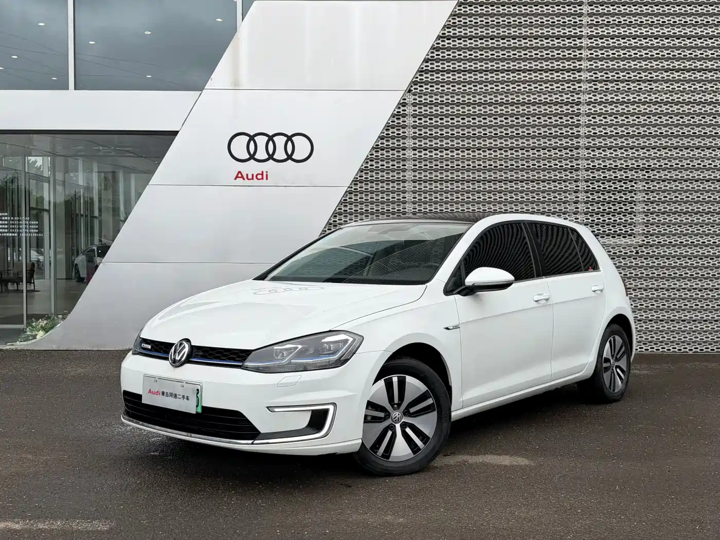 Volkswagen Golf Electric 2020 Chi