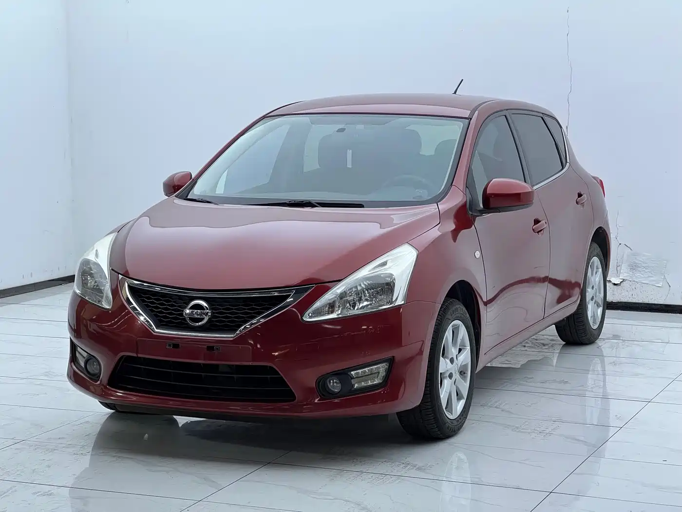 Nissan Tiida 2011 — пригон из Китая