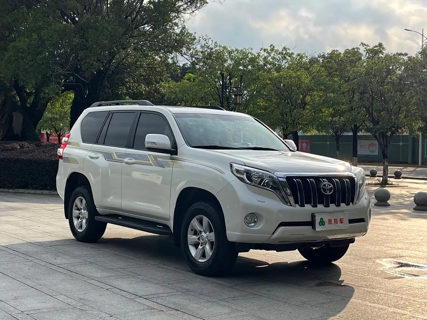 Toyota Prado 2016 2.7L Auto Luxury Edition фото 3