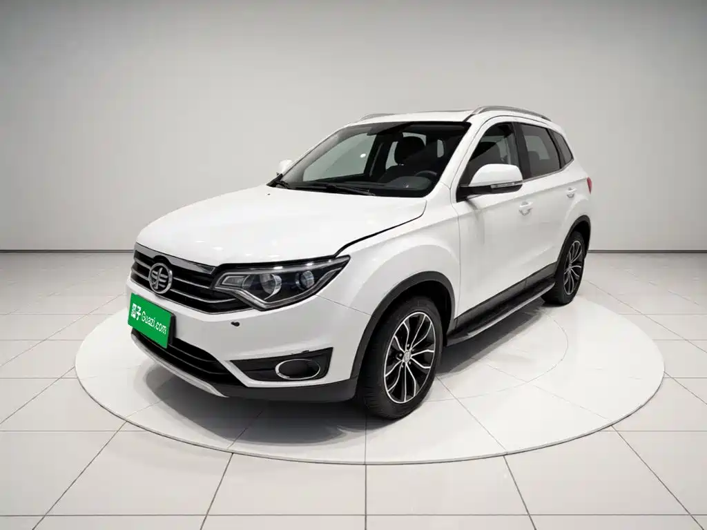 FAW Senya R7 2016 2016 1.6L Manual Luxury
