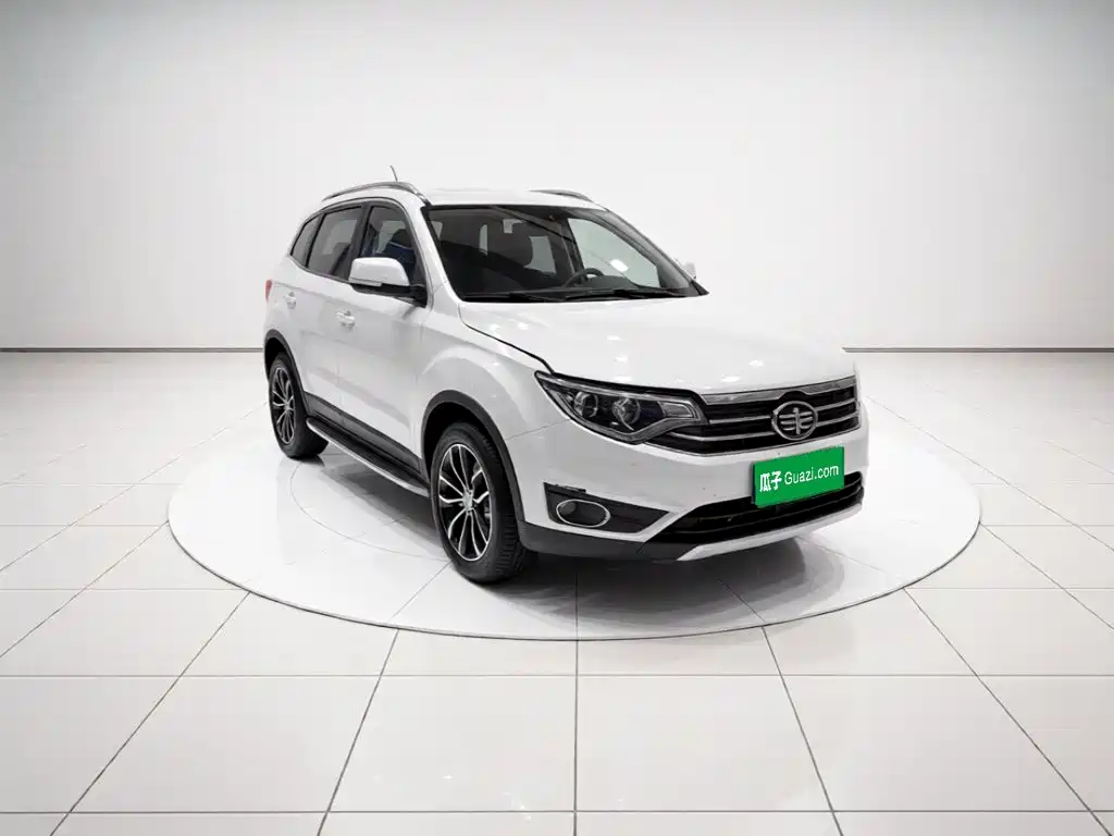 FAW Senya R7 2016 2016 1.6L Manual Luxury
