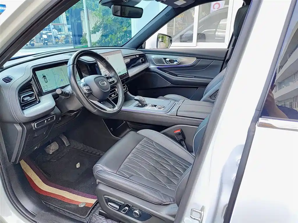 GAC Trumpchi Trumpchi GS8 2024 2022 Pilot Series 2.0TGDI 2WD Premium Edition (7-Seater)