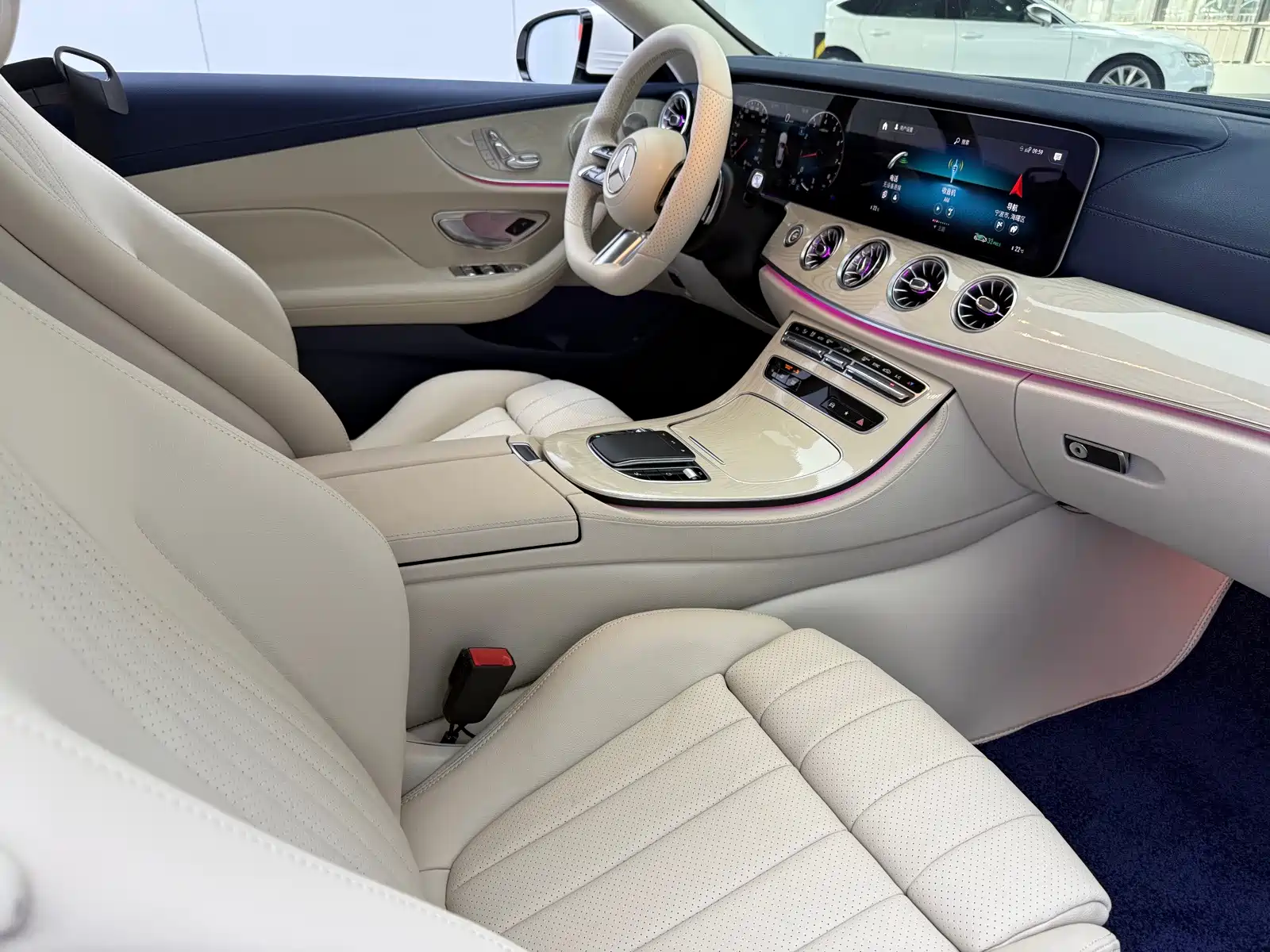 Фото 9 - Mercedes-Benz E-Class (Import)
