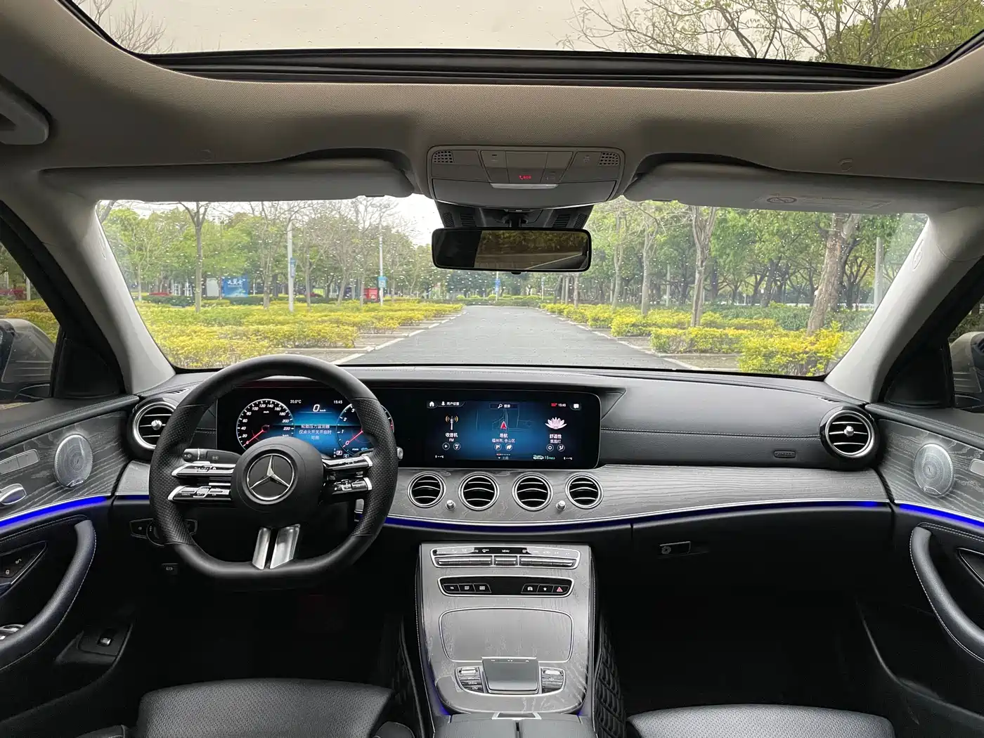 MERCEDES-BENZ E CLASS