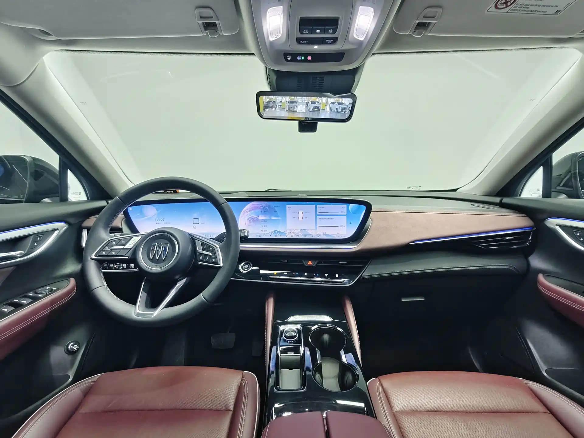 Photo 10 - Buick Envision Plus
