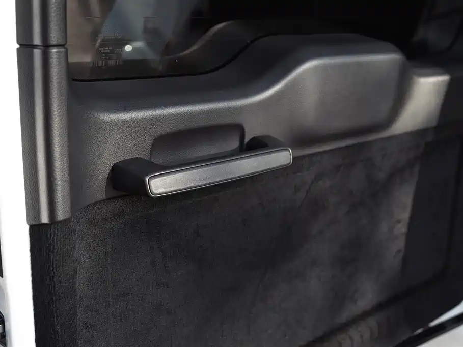 Mercedes-Benz G-Class 2023 G 350 фото 22