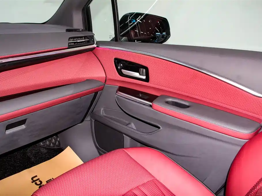 Toyota Sienna 2026 2.5L Hybrid AWD Luxury Edition фото 27