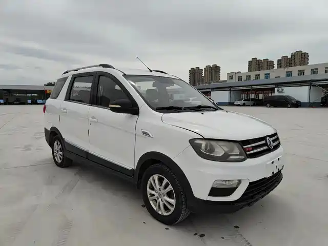  Dongfeng Fengguang Fengguang 370 2016 1.5L Manual Luxury 7-seater