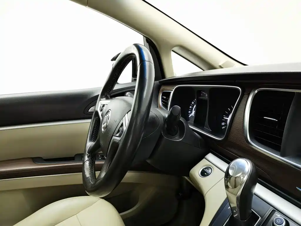 Фото 22 - Buick GL8