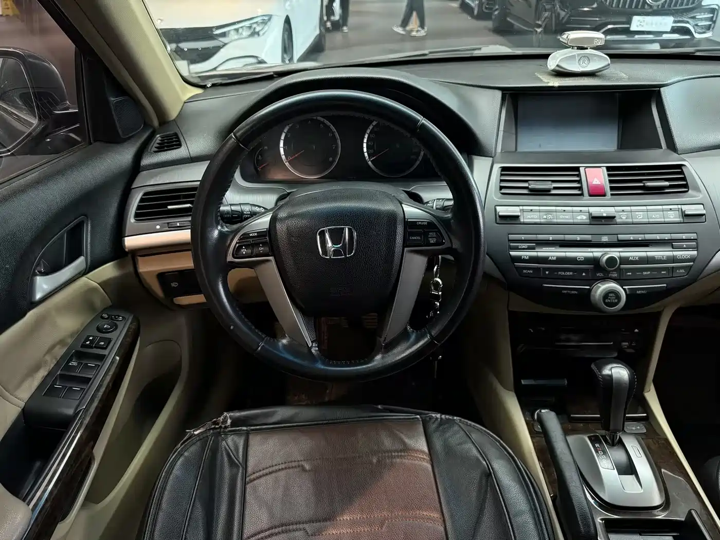 Фото 22 - Honda Accord