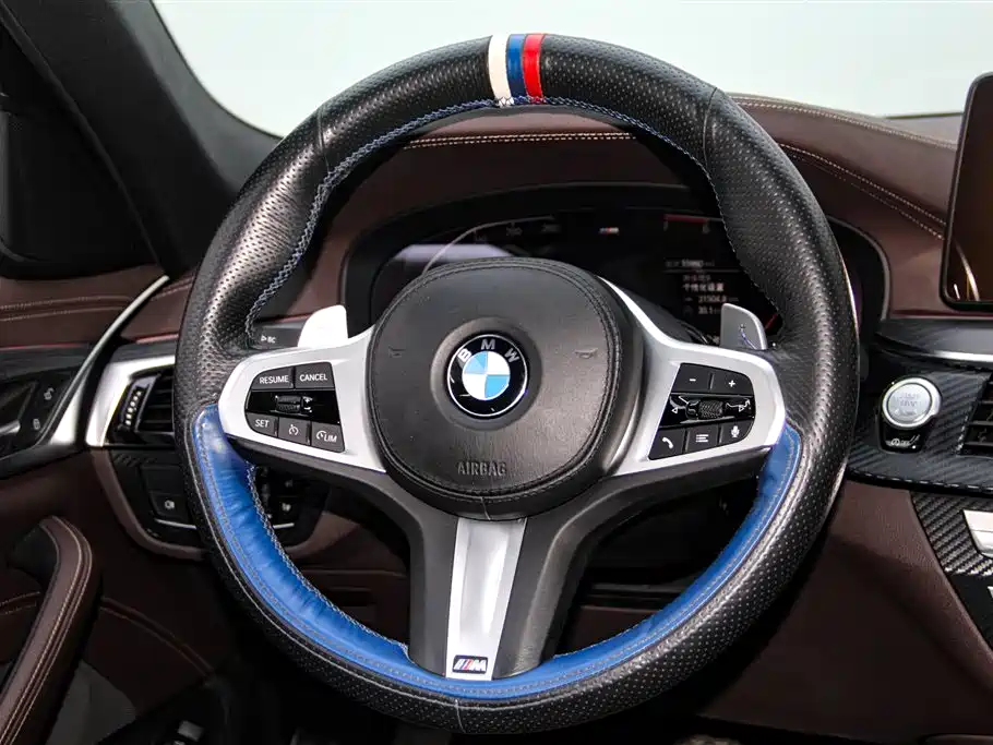 BMW 5 Series 2021 530Li Leading M Sport Package фото 15