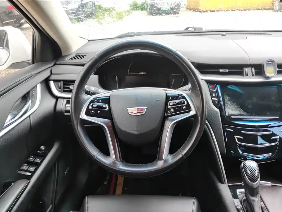 Cadillac XTS 2018 28T Technology фото 15