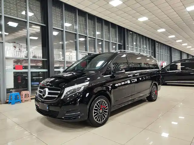 MERCEDES-BENZ V CLASS