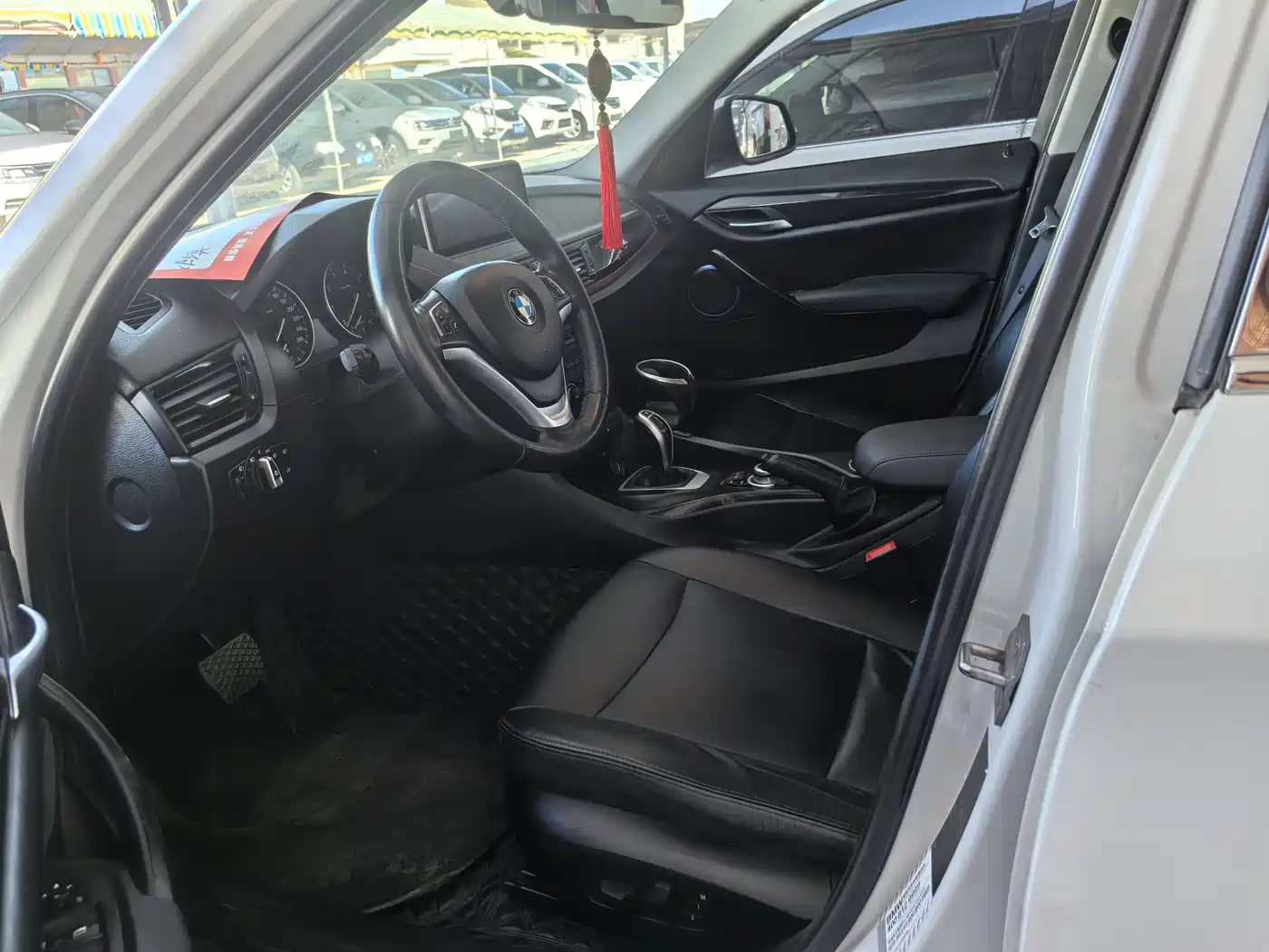 BMW X1 2015 Model sDrive18i Fashion Advanced Edition фото 7