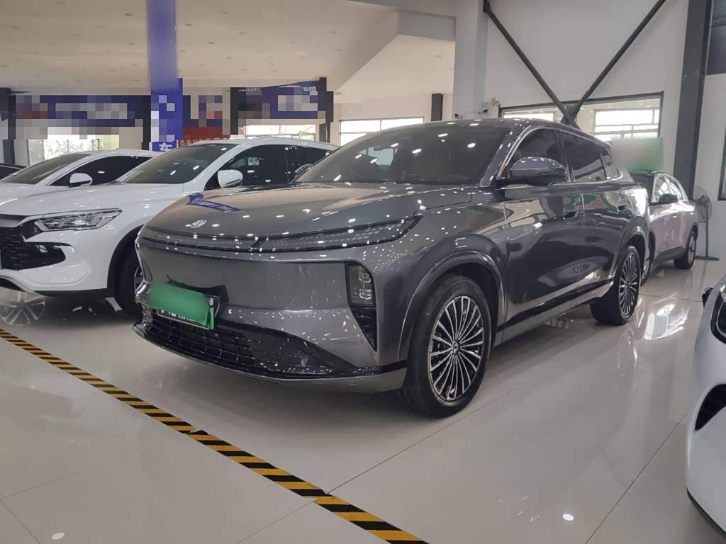 Dongfeng Aeolus L8