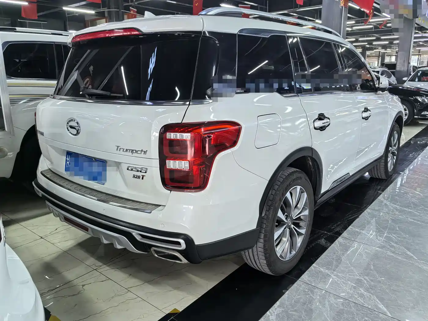 GAC Trumpchi Trumpchi GS8 2017 320T 2WD Luxury Smart Connect (7-seater) фото 6