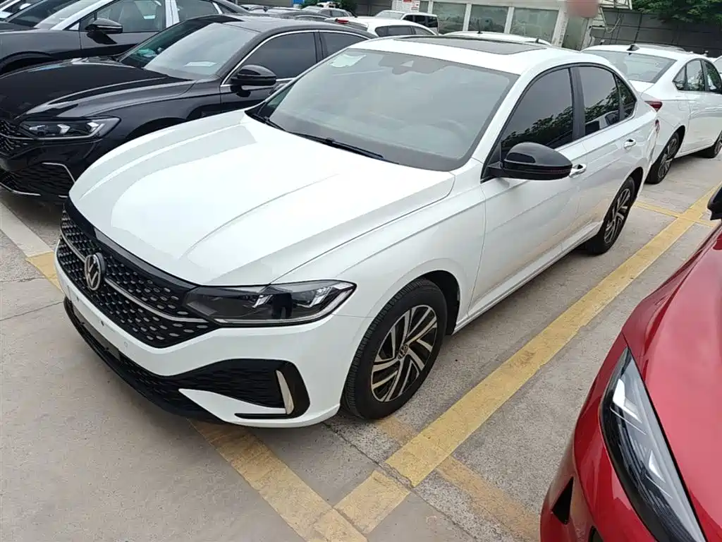 Volkswagen Lavida 2024 Model 300TSI DSG Starlight Leading Edition