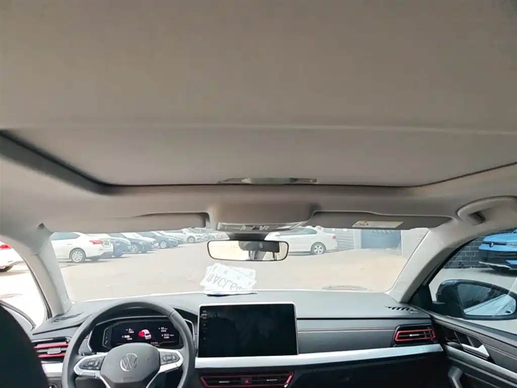 Volkswagen Lavida 2024 Model 300TSI DSG Starlight Leading Edition фото 18
