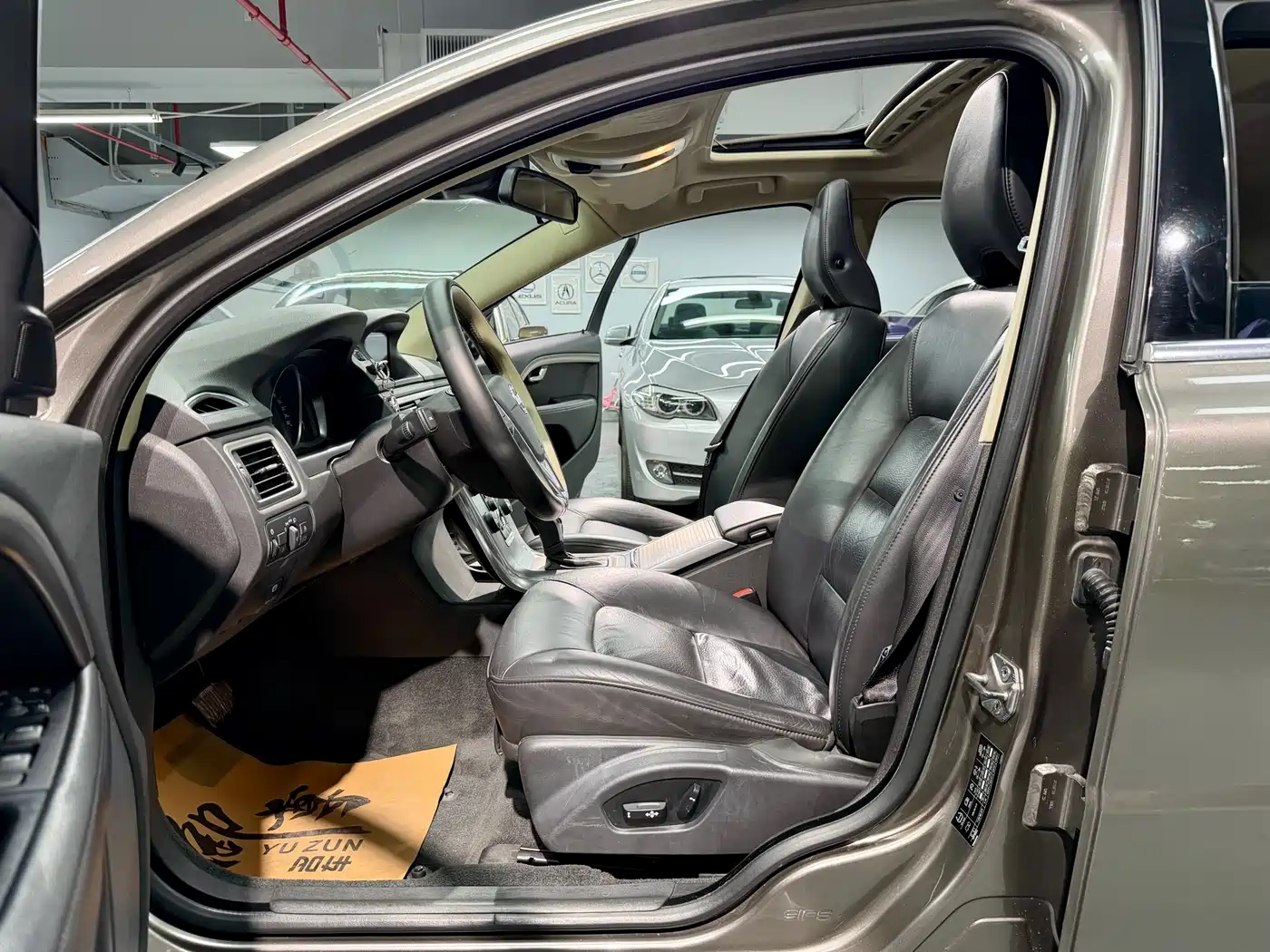 Volvo S80L 2014 2014 2.0T T5 Momentum