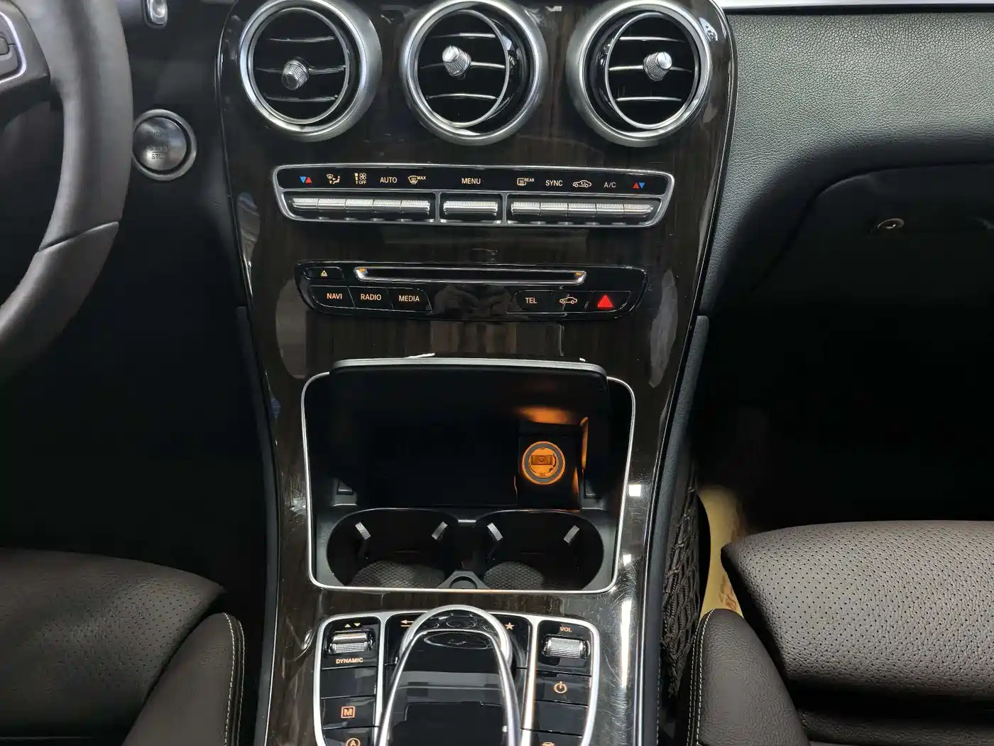 Mercedes-Benz GLC 2018 GLC 260 4MATIC Luxury фото 9