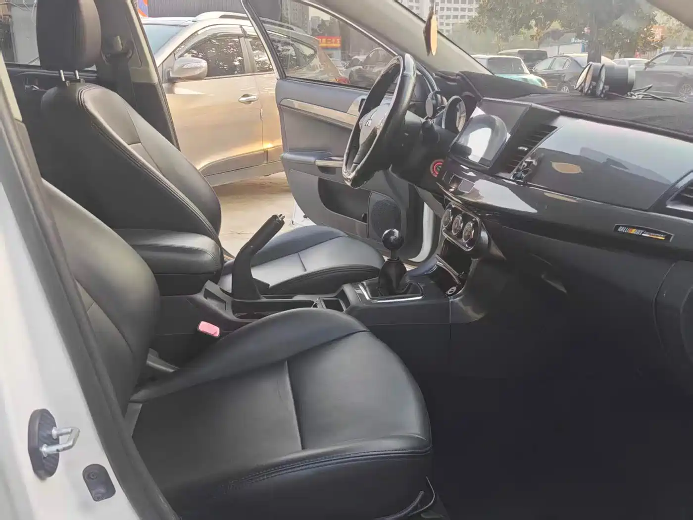 Mitsubishi Lancer EX 2013 Zhi Xuan Edition 2.0L Manual Comfort фото 6