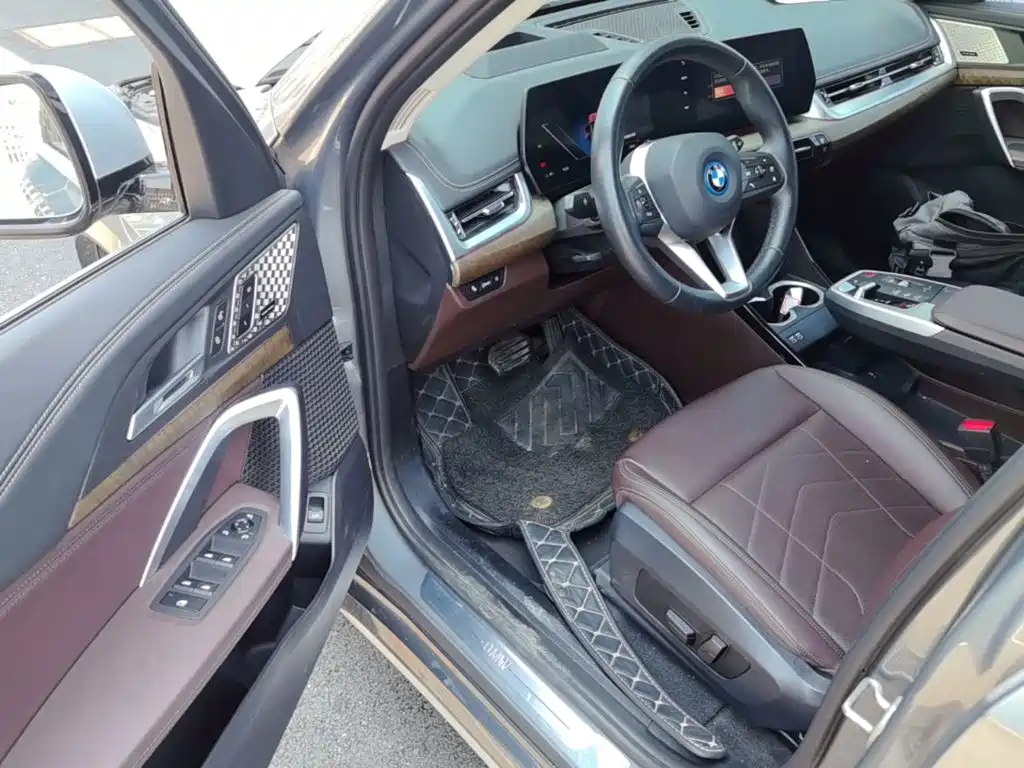 BMW iX1 2023 2023 xDrive30L X Design Package