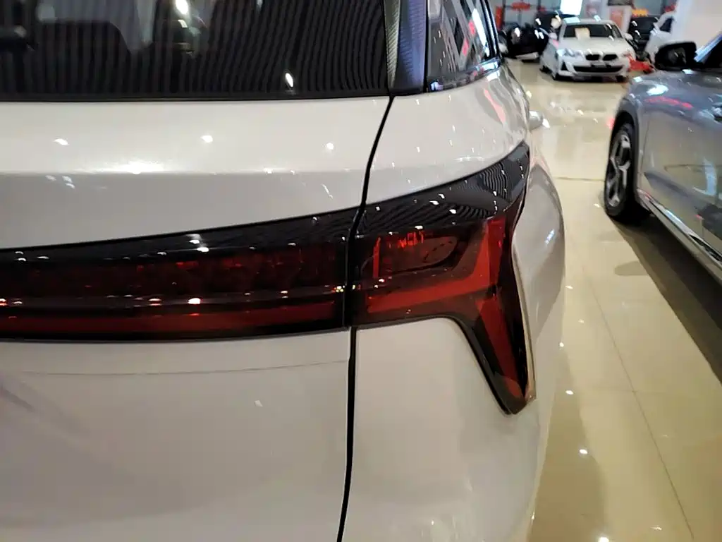 Фото 8 - Changan CS75 PLUS