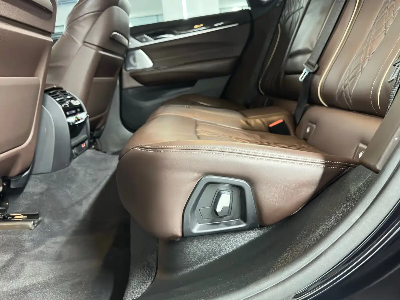 BMW 6 Series GT 2022 Model 630i M Sport Grand Tourer Edition фото 21