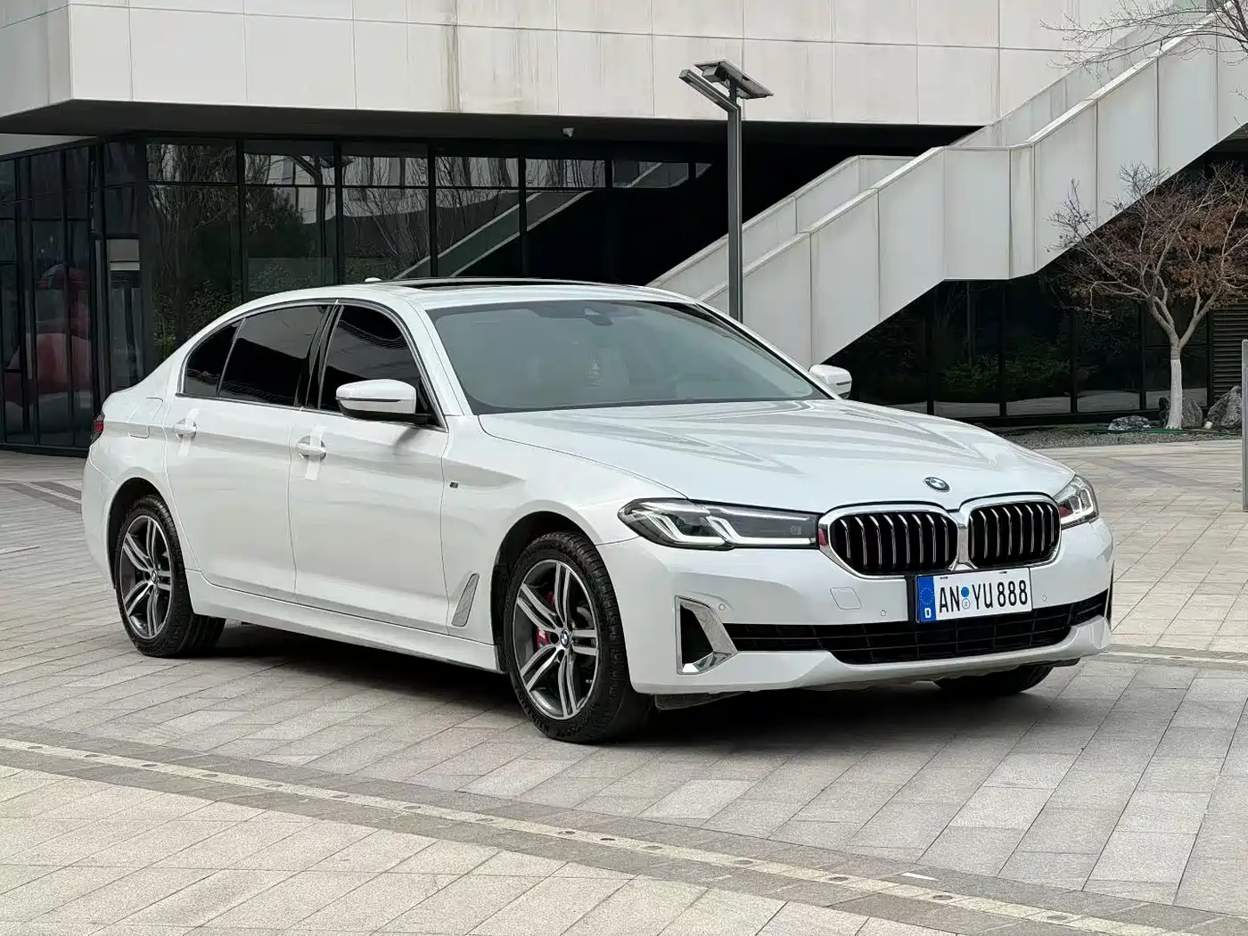 BMW 5-SERIES