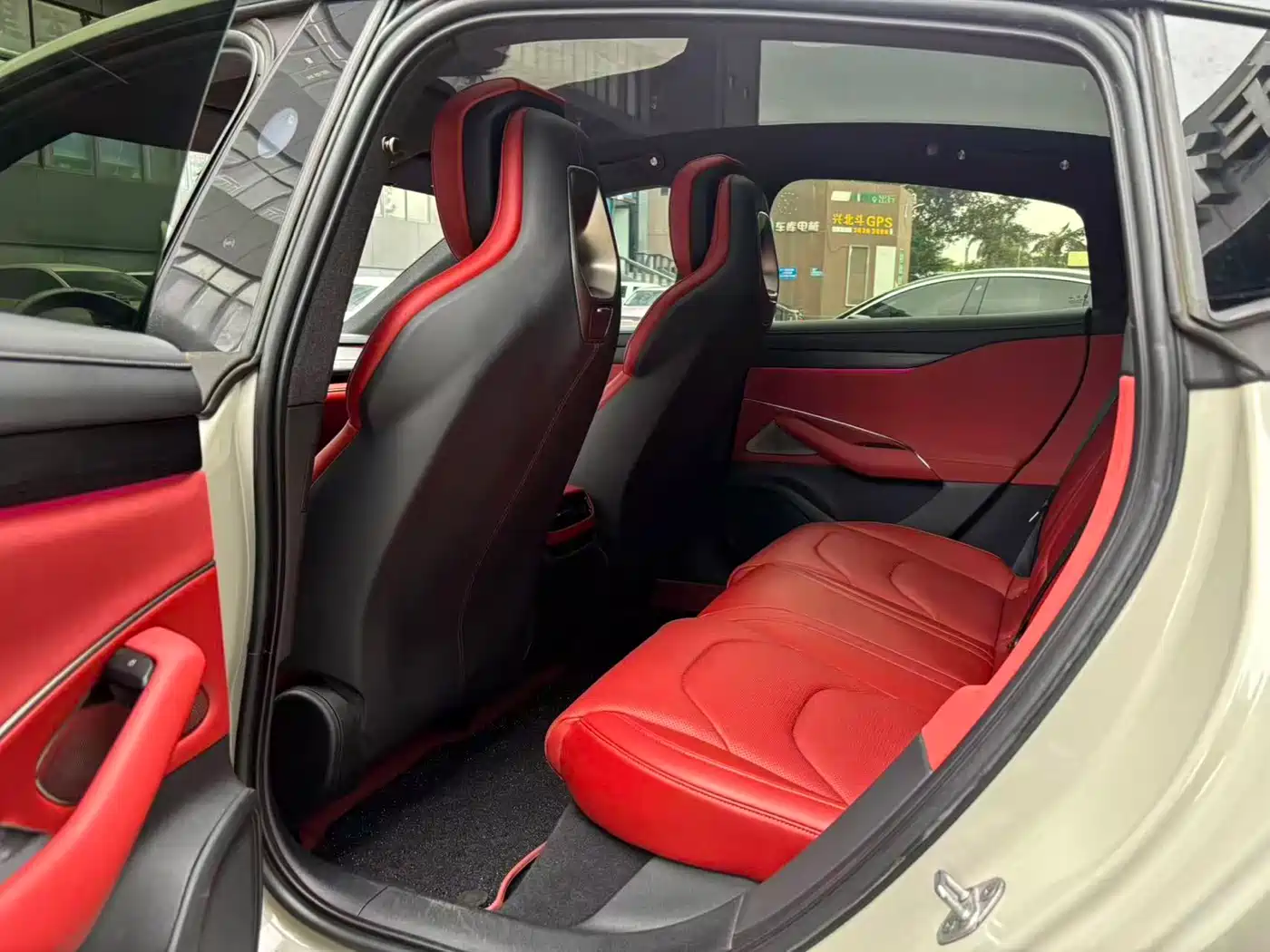 XIAOMI CAR XIAOMI SU7