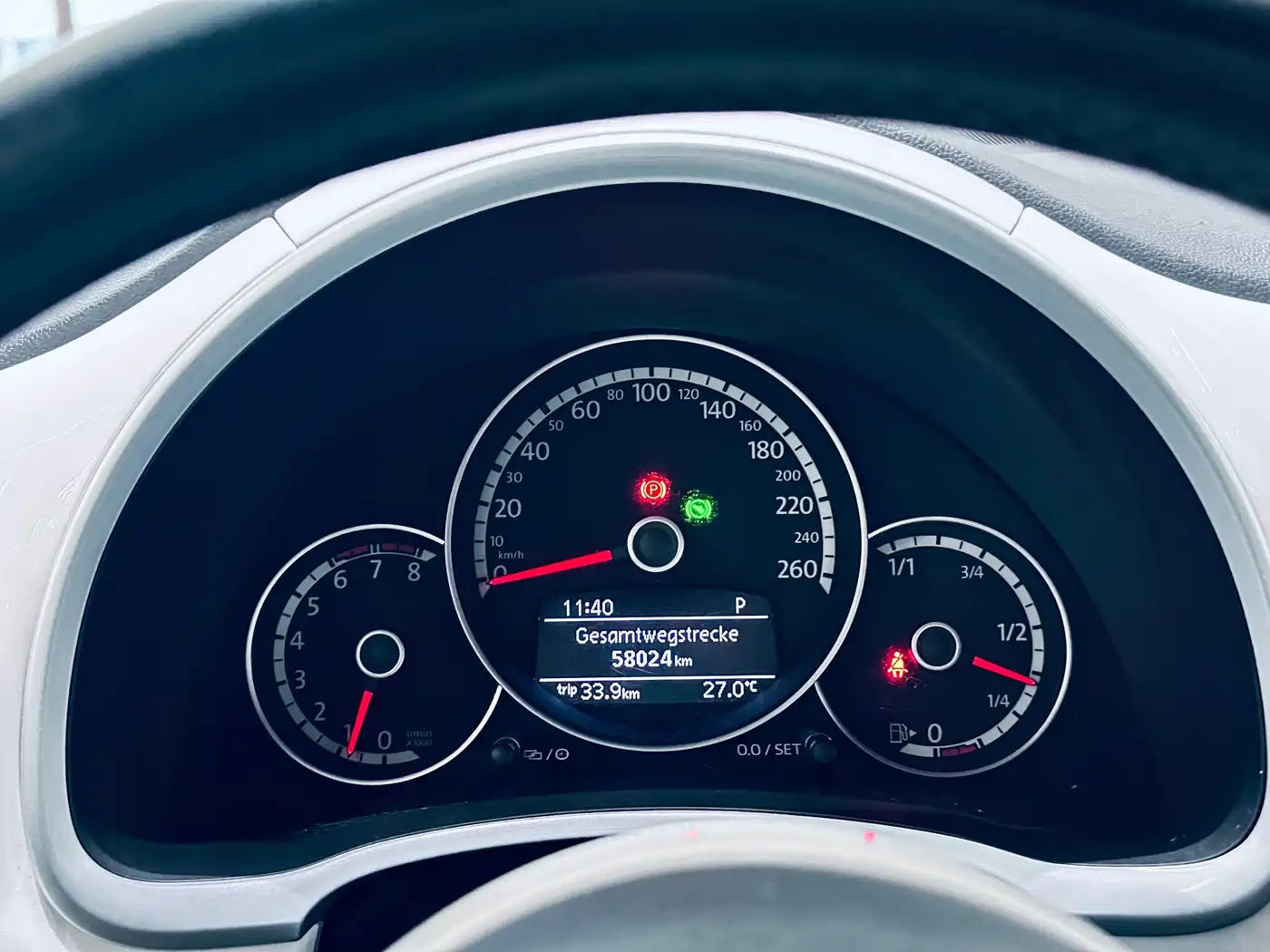 Volkswagen Beetle 2014 1.4TSI Fashion Edition фото 23