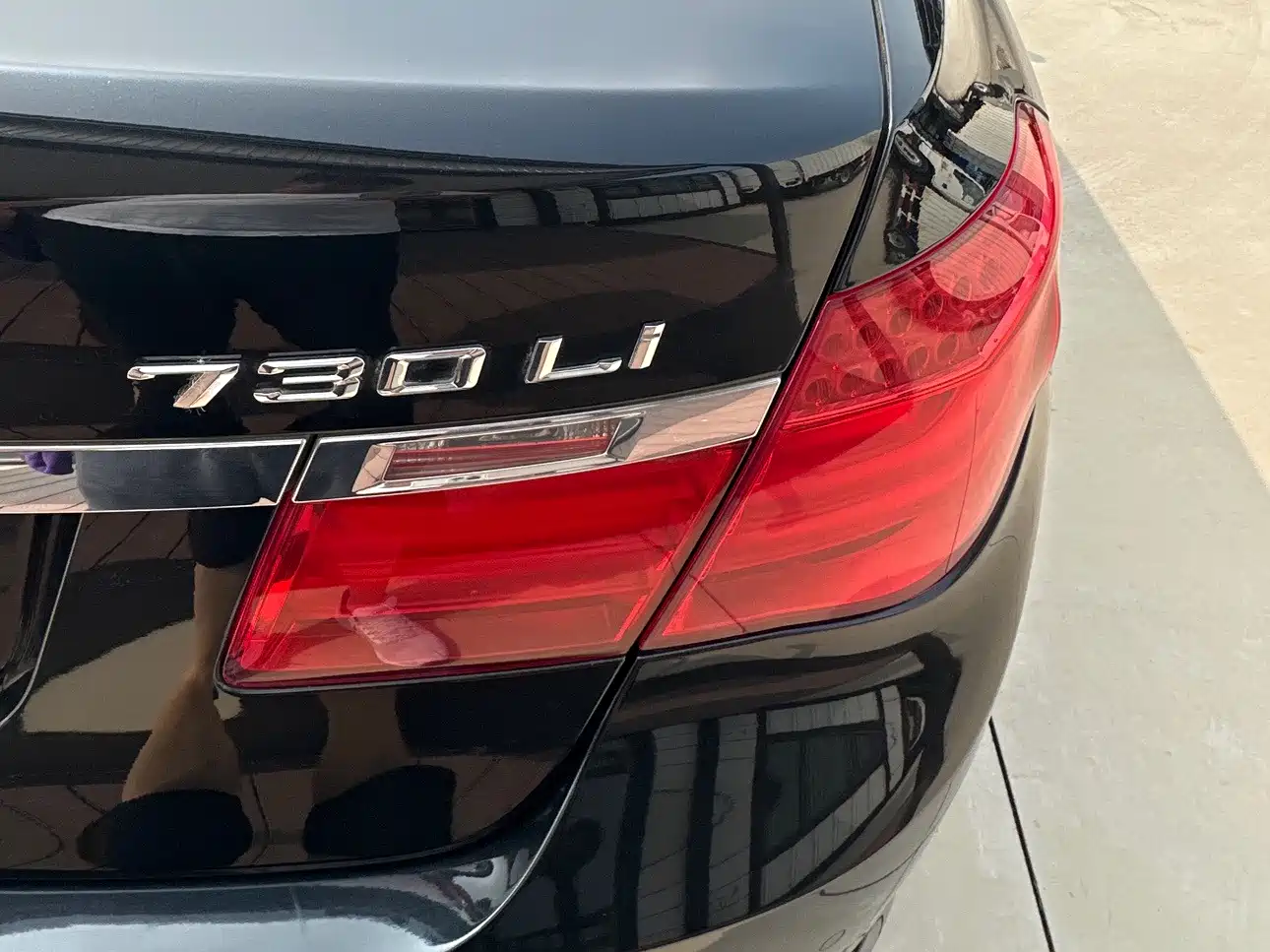 Photo 6 - BMW 7 Series