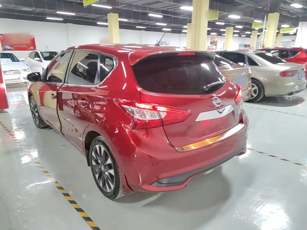 صورة 5 - Nissan Tiida