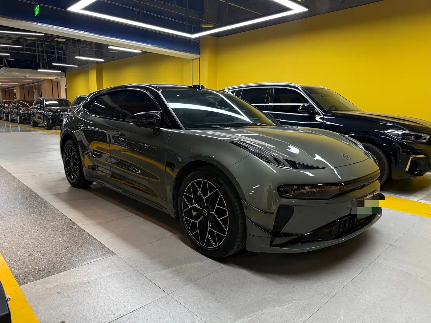 ZEEKR EXTREME KRYPTON 001