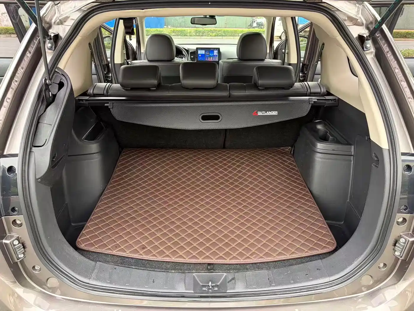Mitsubishi Outlander 2018 2.4L 4WD Elite Edition 5-seater фото 9