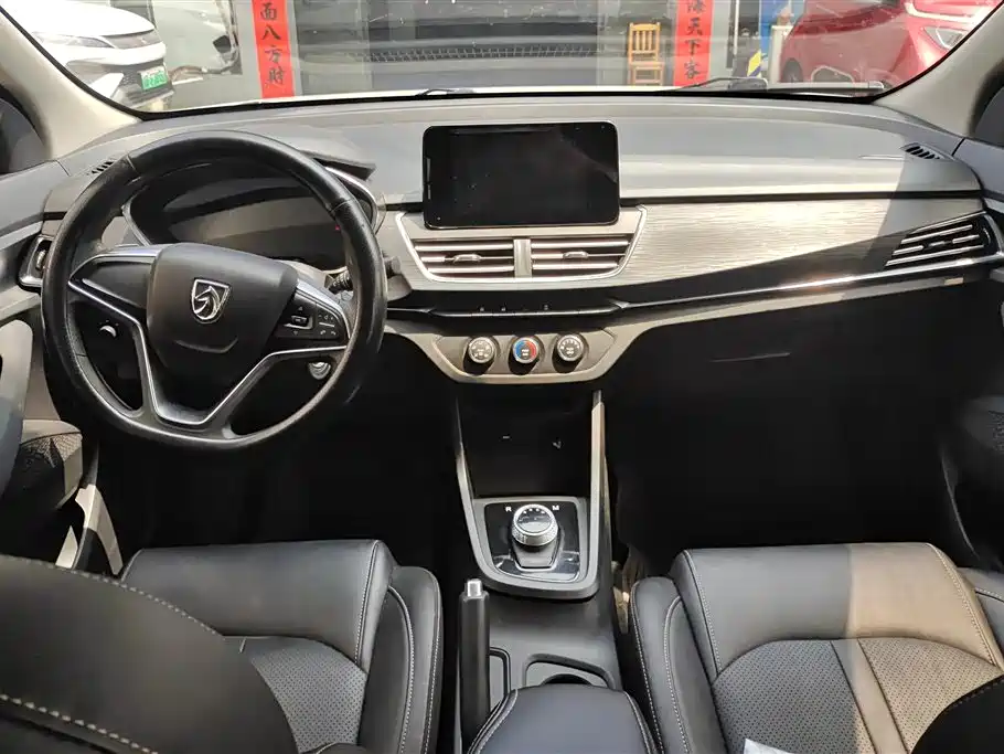 BAOJUN 360