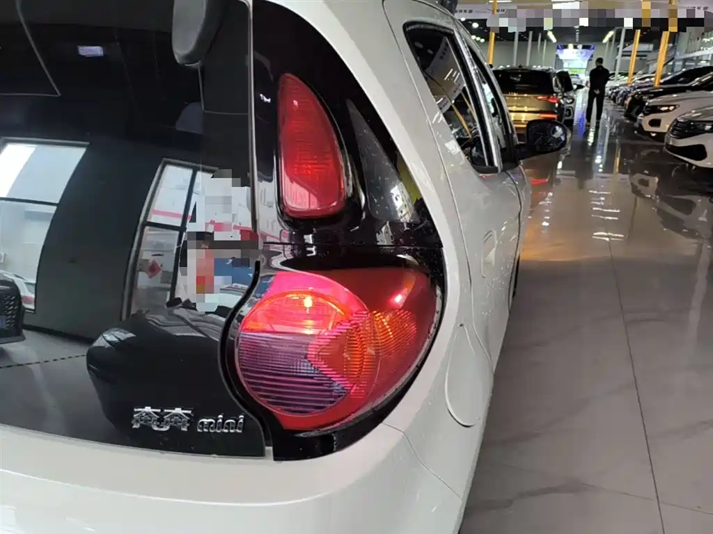 Changan BenBen MINI 2015 2012 1.0L Manual Fashion Edition (China V)