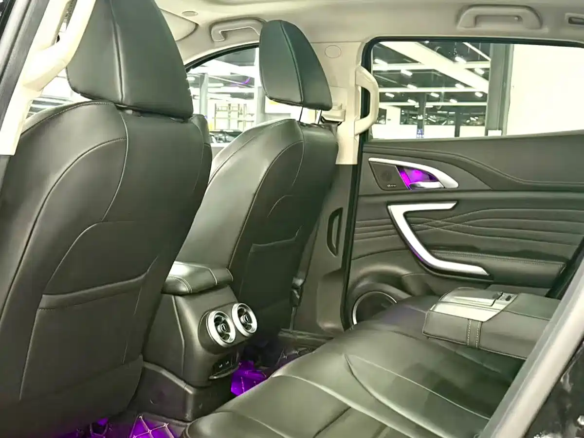 WEI PAI WEI BRAND VV7