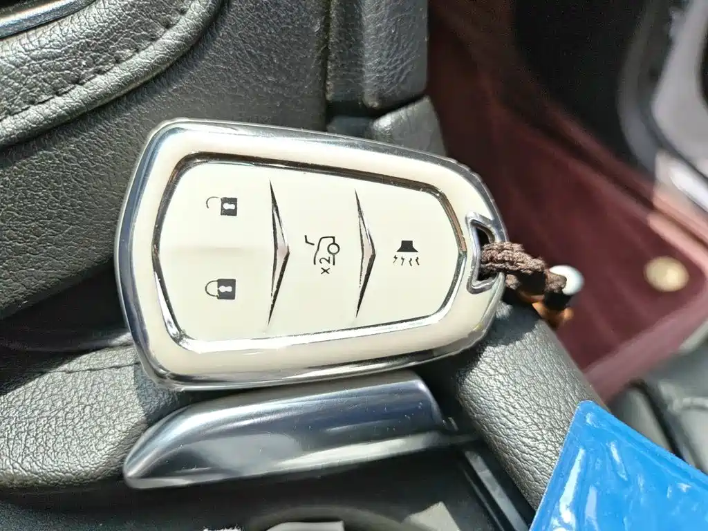 Фото 9 - Cadillac XT5
