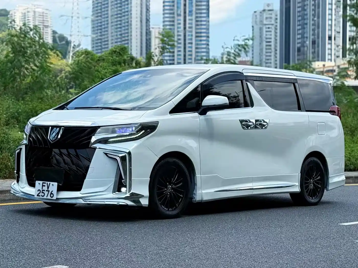 Toyota Vellfire 2021 2020 Twin Engine 2.5L HV Premium Edition