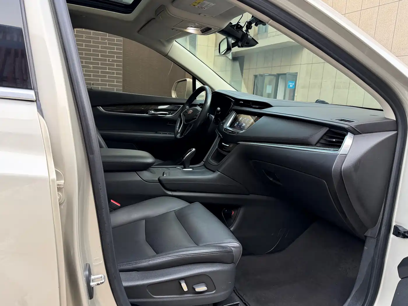 Cadillac XT5 2016 25T Luxury Model фото 8