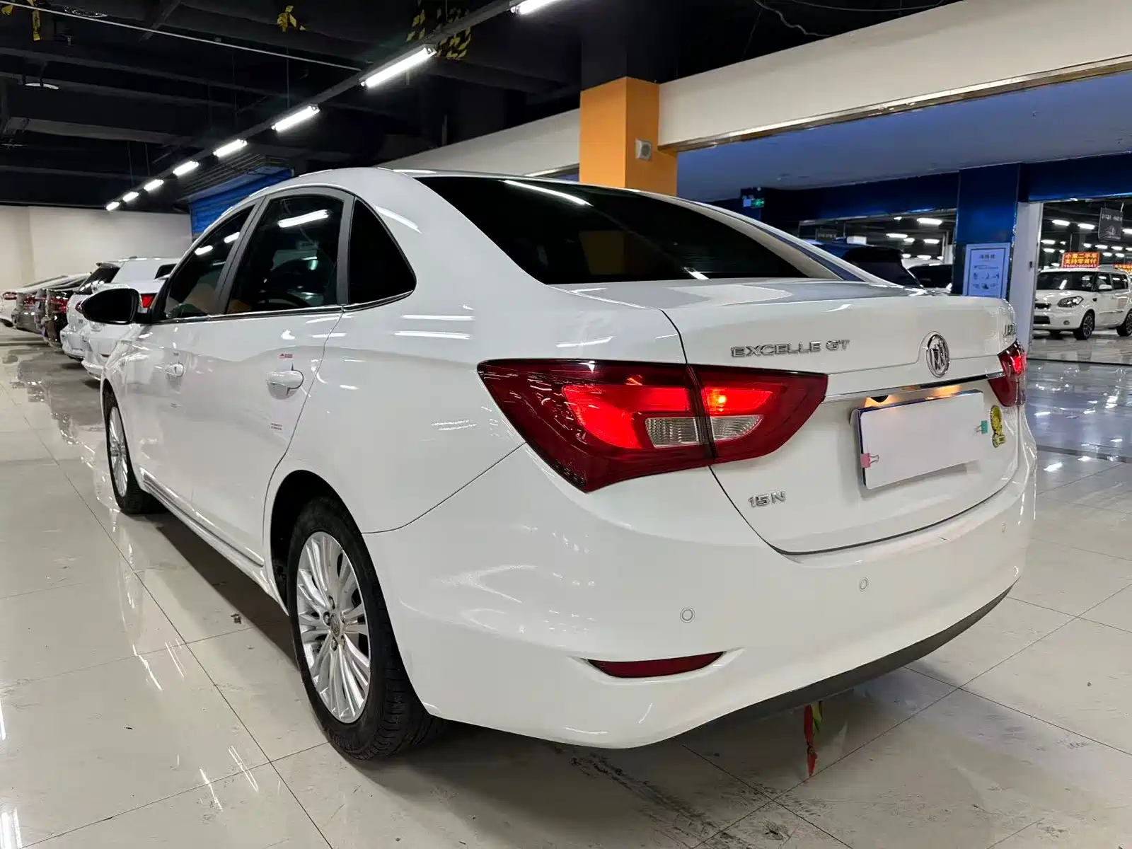 Фото 8 - Buick Excelle