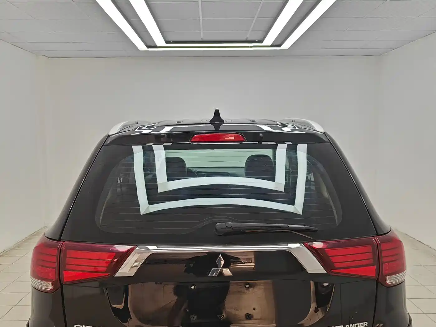 Mitsubishi Outlander 2018 2.0L 2WD Glory Edition 5-seater фото 5